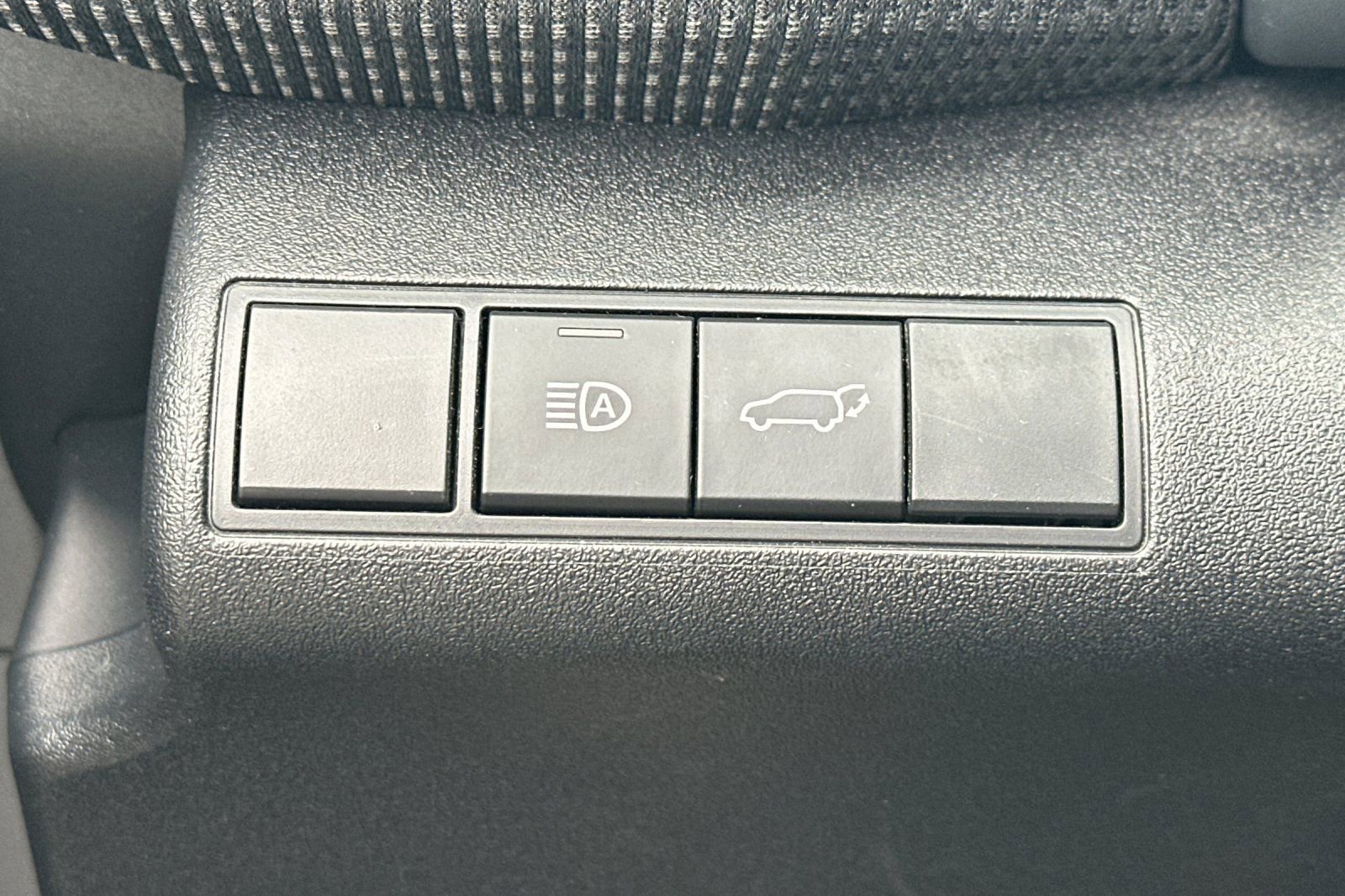 Used 2023 Toyota bZ4X Limited image 43