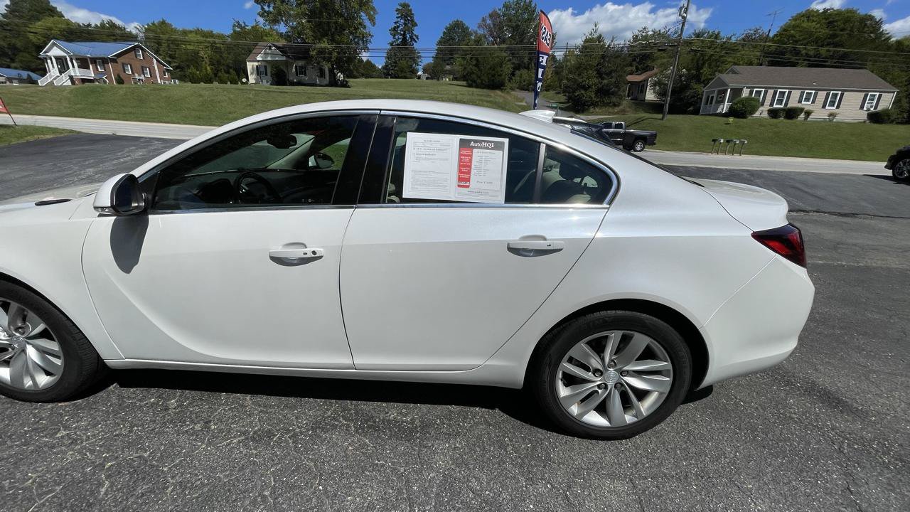 Used 2016 Buick Regal Premium w/ Driver Confidence Package #1 AWD/4WD image 4