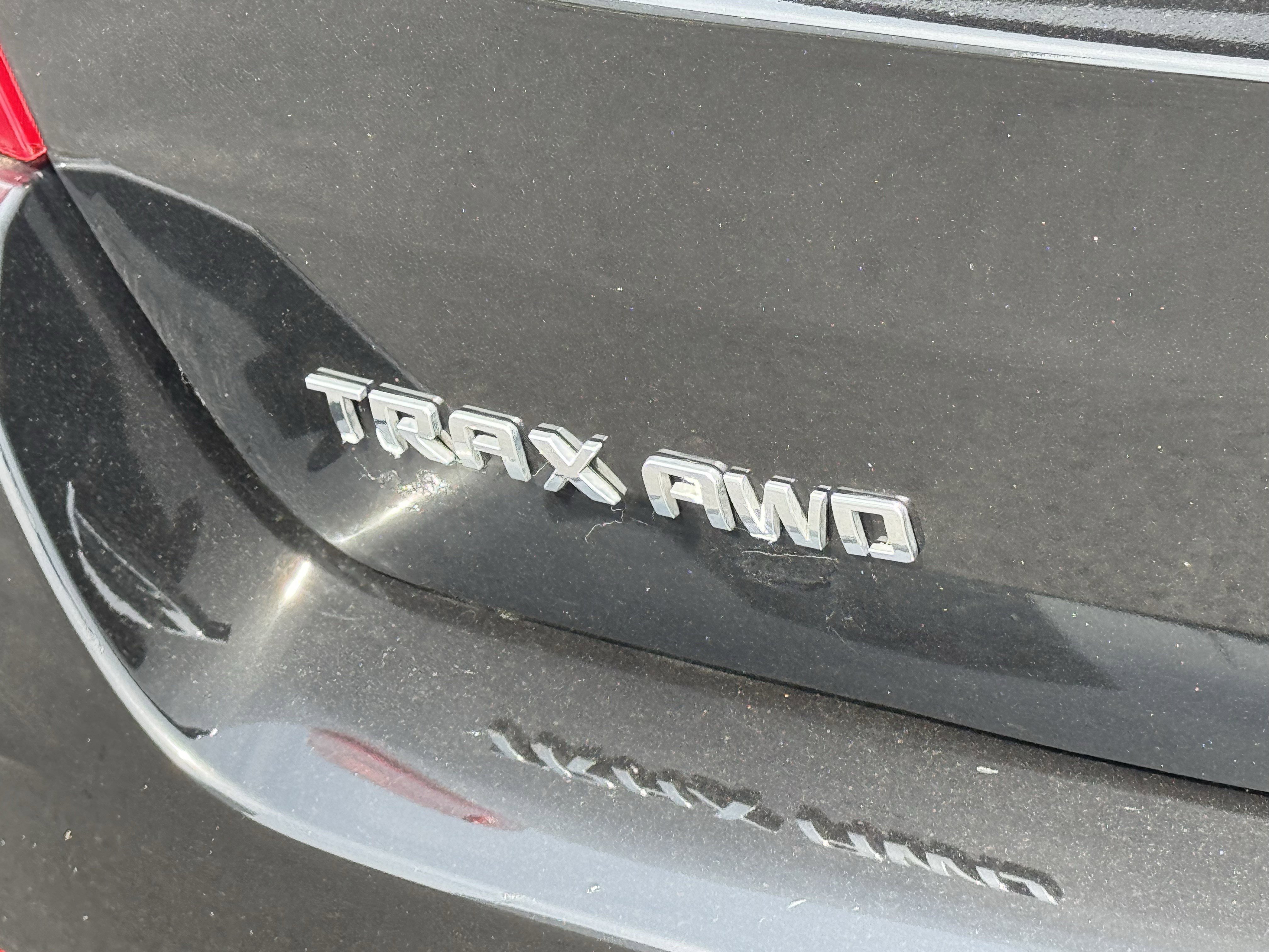 Used 2019 Chevrolet Trax LT w/ LT Convenience Package image 20