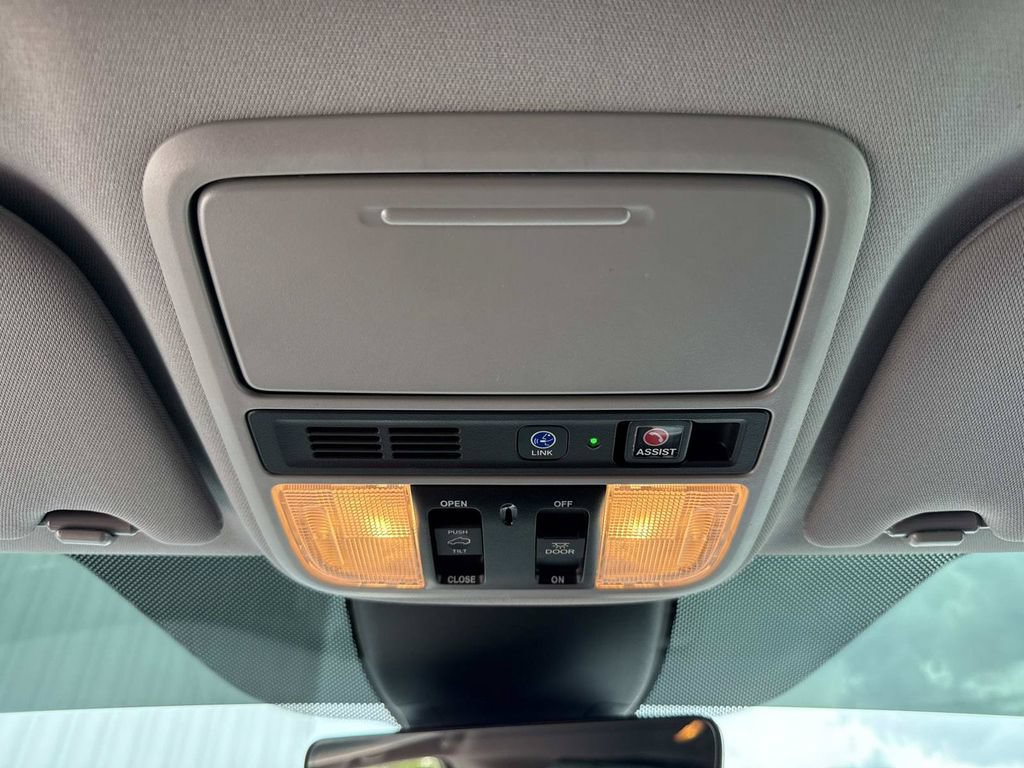 Used 2023 Honda Odyssey Touring image 44