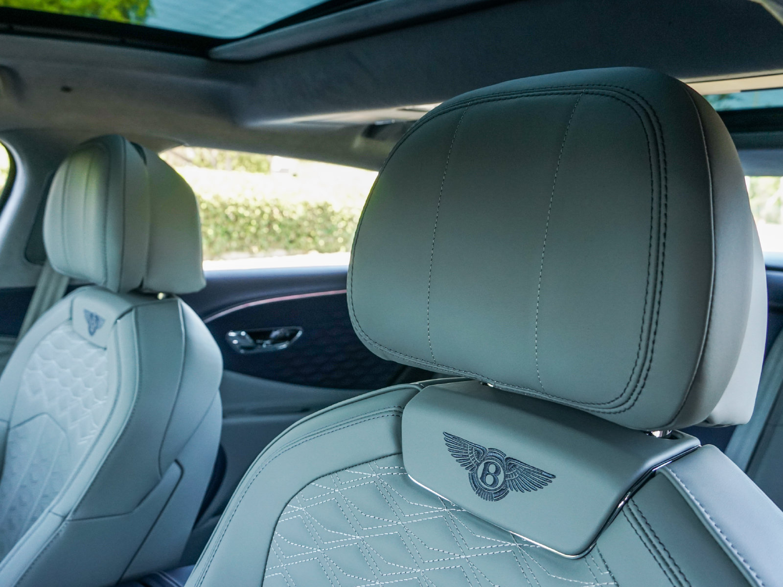 New 2025 Bentley Flying Spur Plug-In Hybrid AWD/4WD image 22