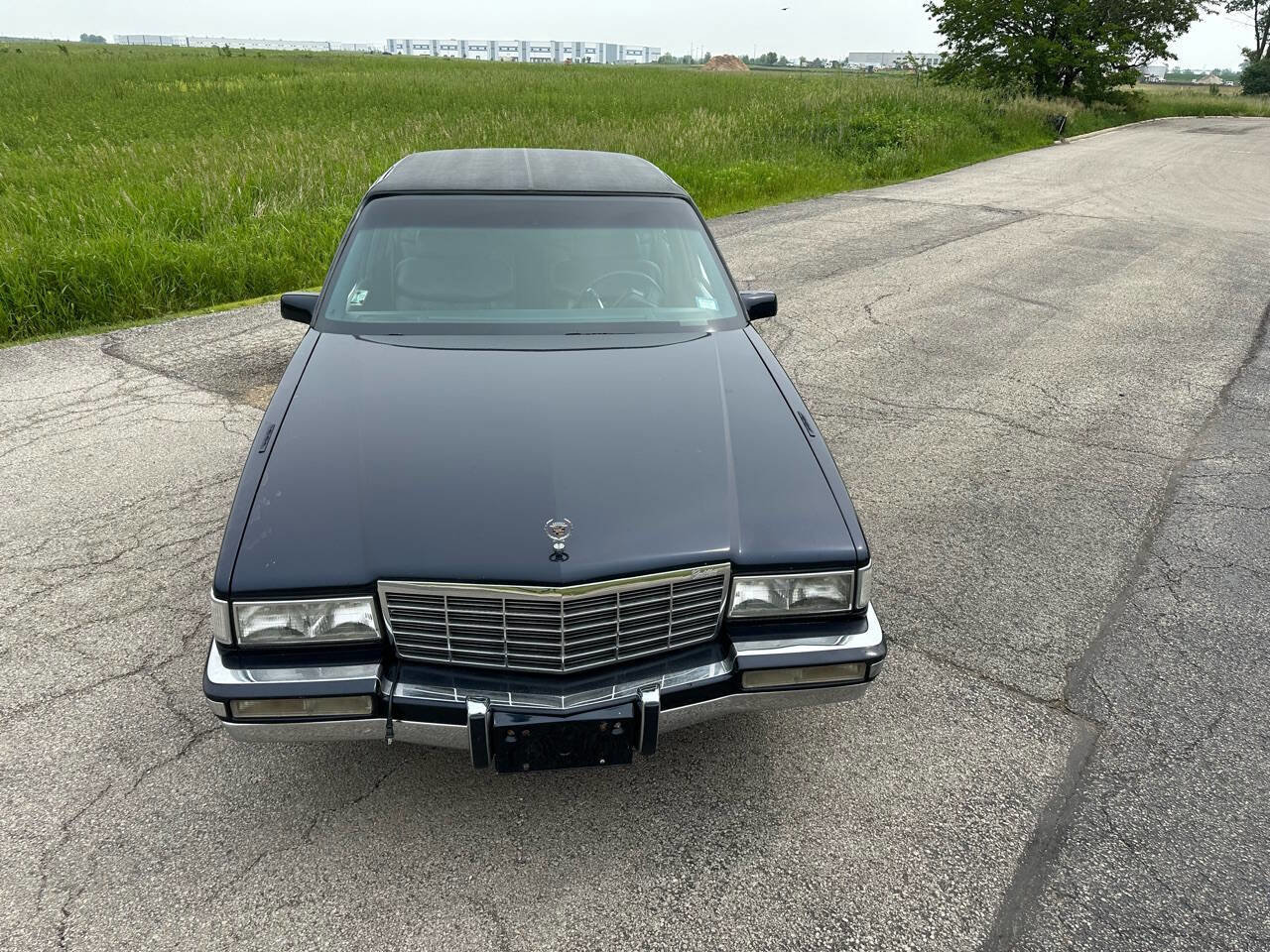 Used 1992 Cadillac Fleetwood Sedan FWD image 10