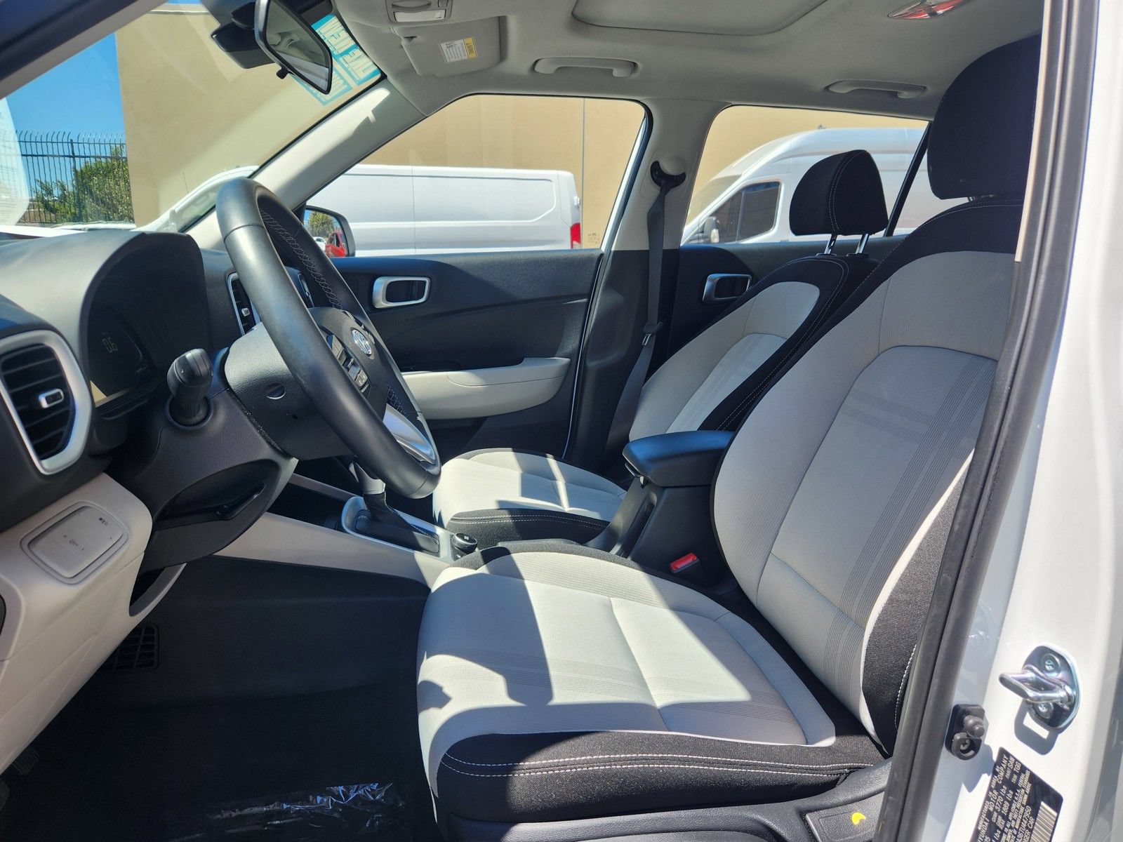 Certified 2026 Hyundai Venue SEL FWD image 12