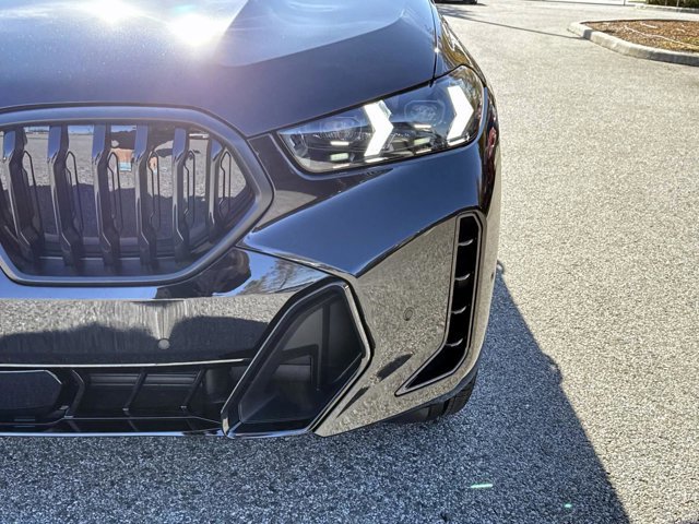 New 2026 BMW X6 xDrive40i w/ Premium Package image 9
