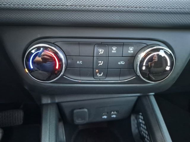 Used 2024 Chevrolet TrailBlazer LS w/ LS Convenience Package image 31