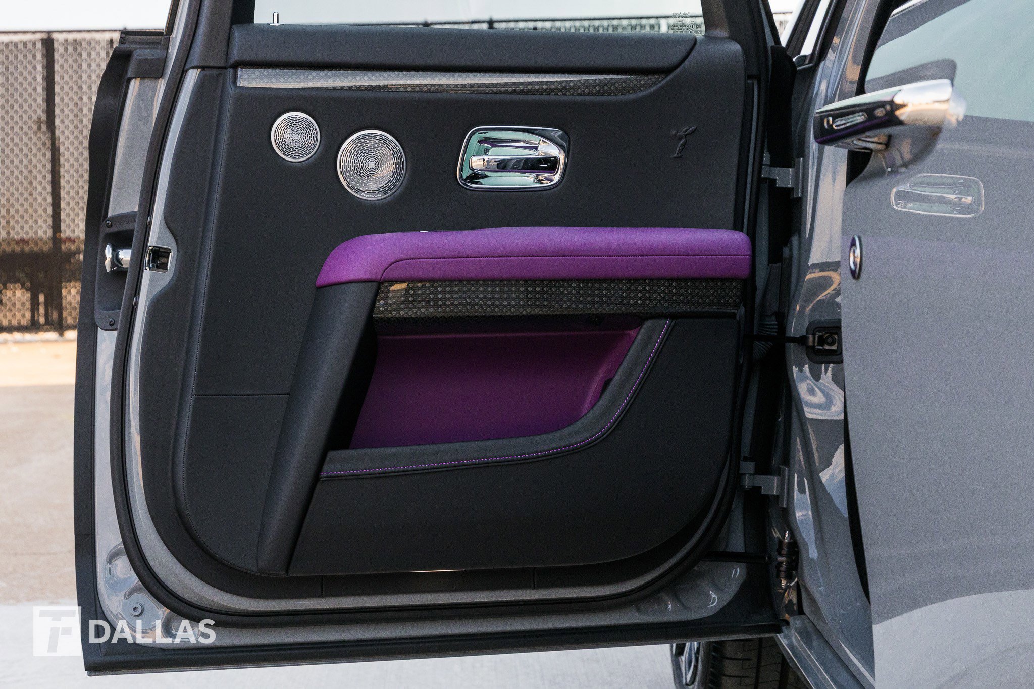 Used 2023 Rolls-Royce Ghost Black Badge w/ Black Badge Ghost Package image 37