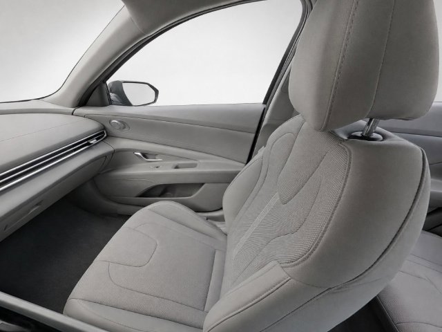 Used 2021 Hyundai Elantra SE FWD image 22