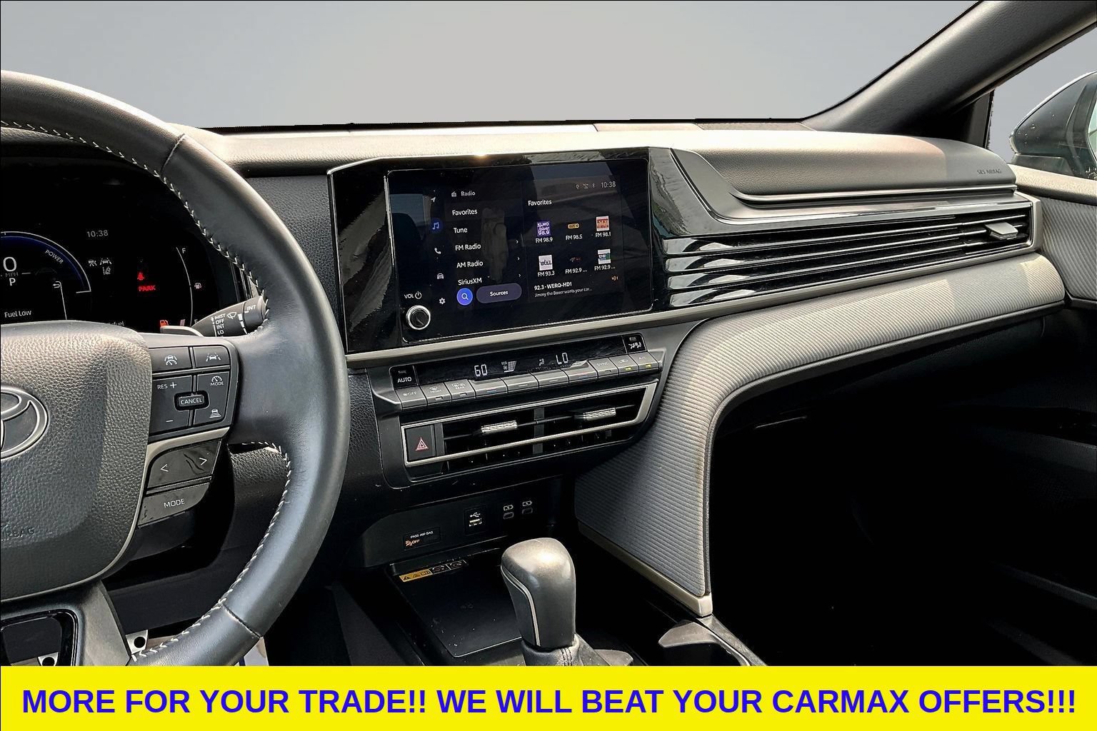Used 2025 Toyota Camry SE FWD image 8