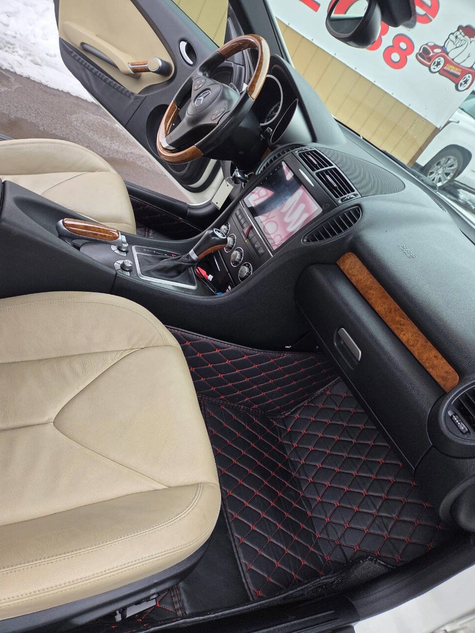 Used 2009 Mercedes-Benz SLK 300 SLK 300 2dr Convertible image 19