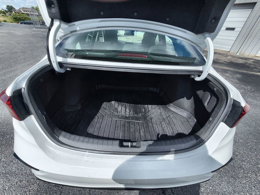 Used 2021 Kia Forte LXS FWD image 19