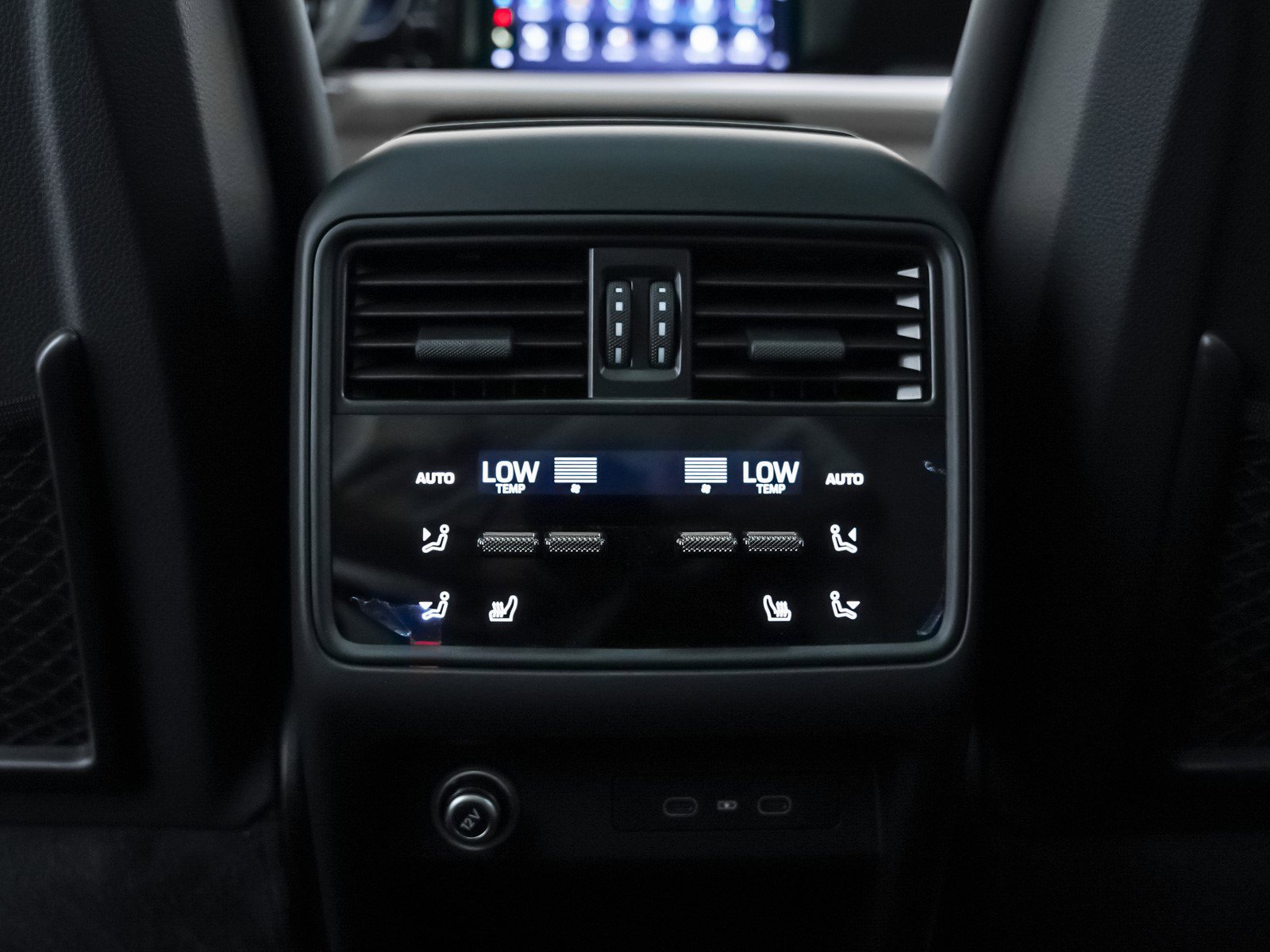 New 2026 Porsche Cayenne Turbo image 27
