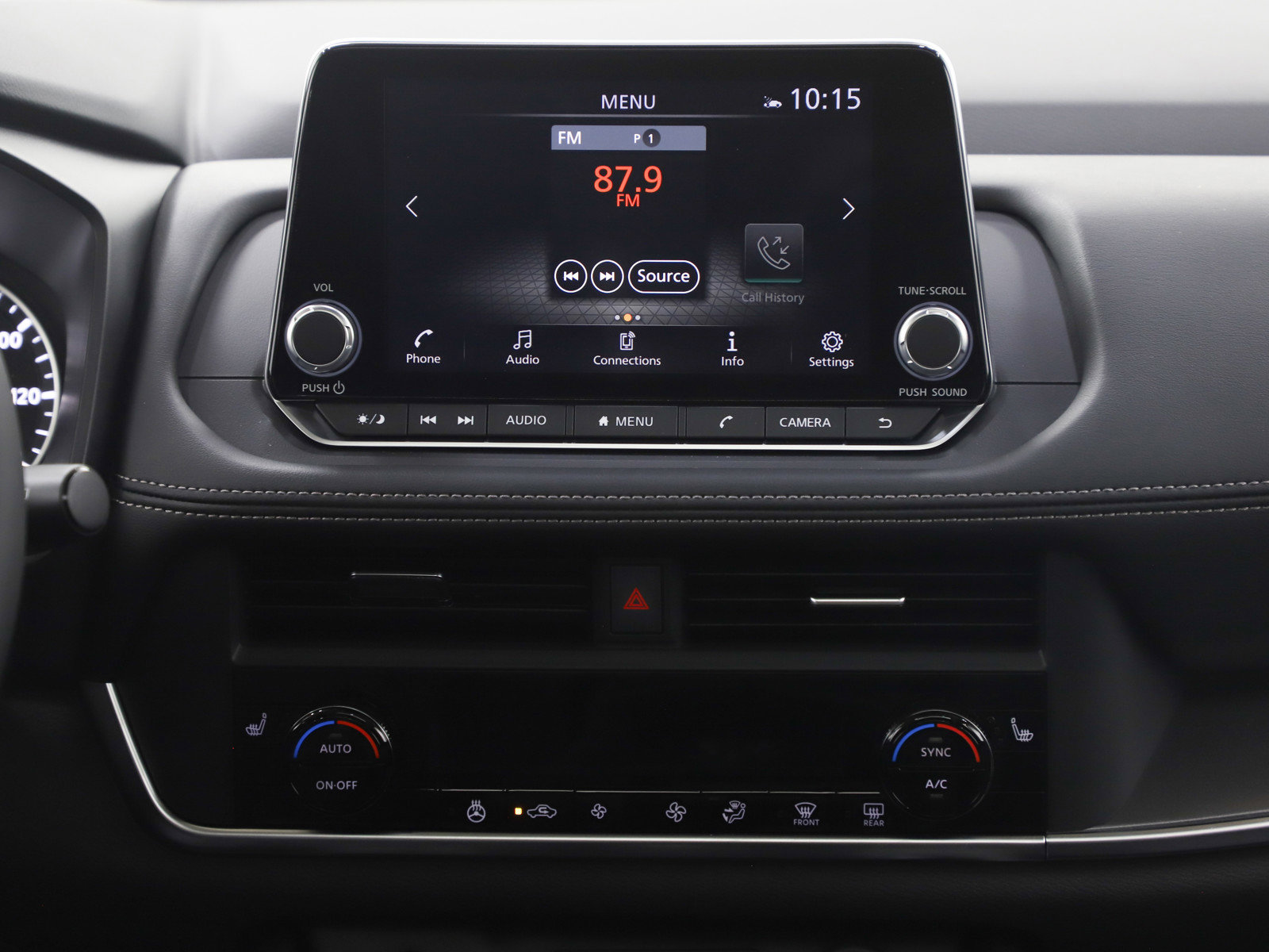 Used 2026 Nissan Rogue SV w/ SV Premium Package image 17