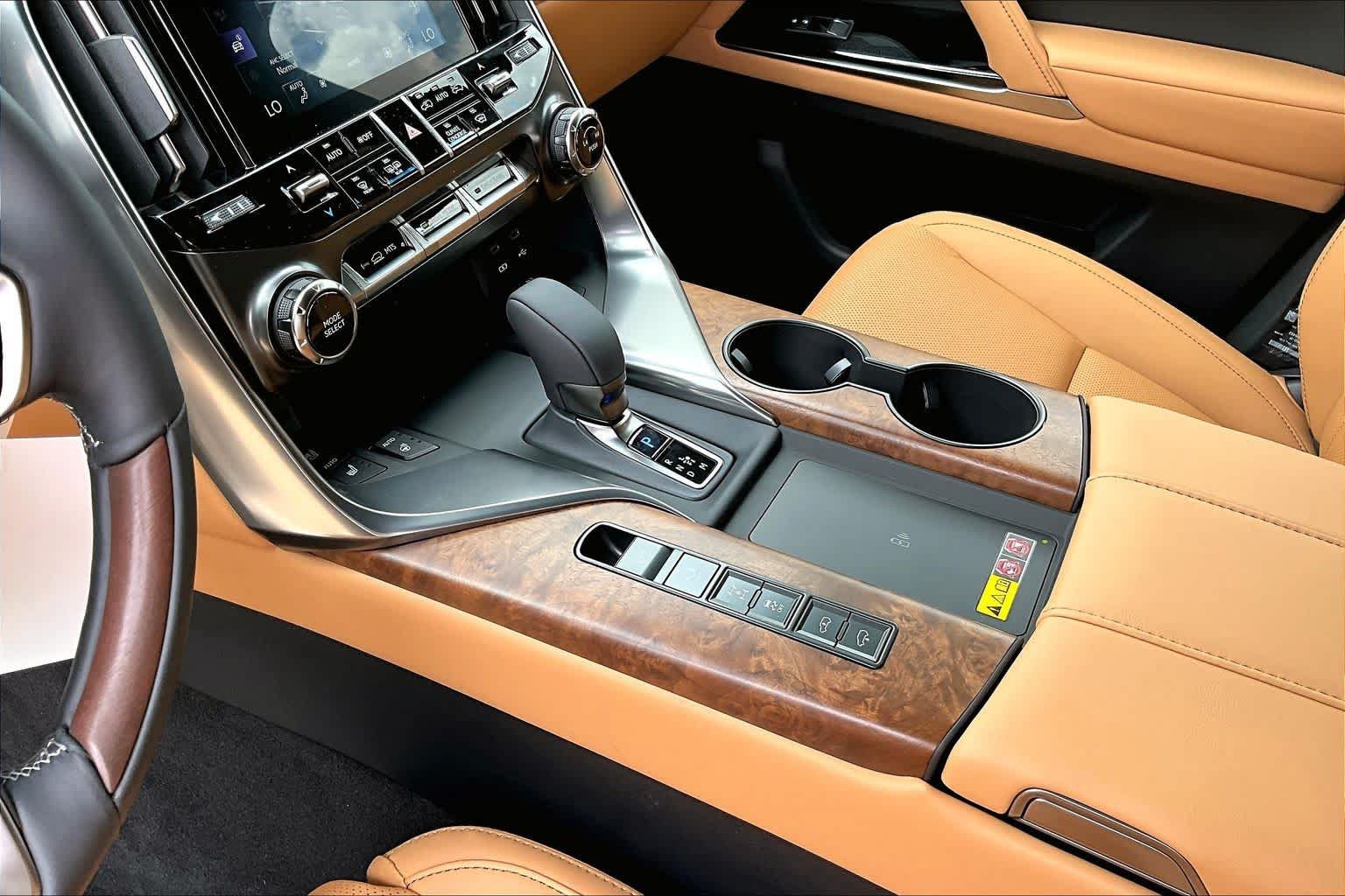 New 2026 Lexus LX 700h Luxury AWD/4WD image 7