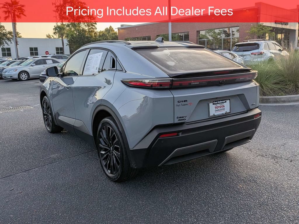 Used 2026 Toyota C-HR AWD/4WD image 7