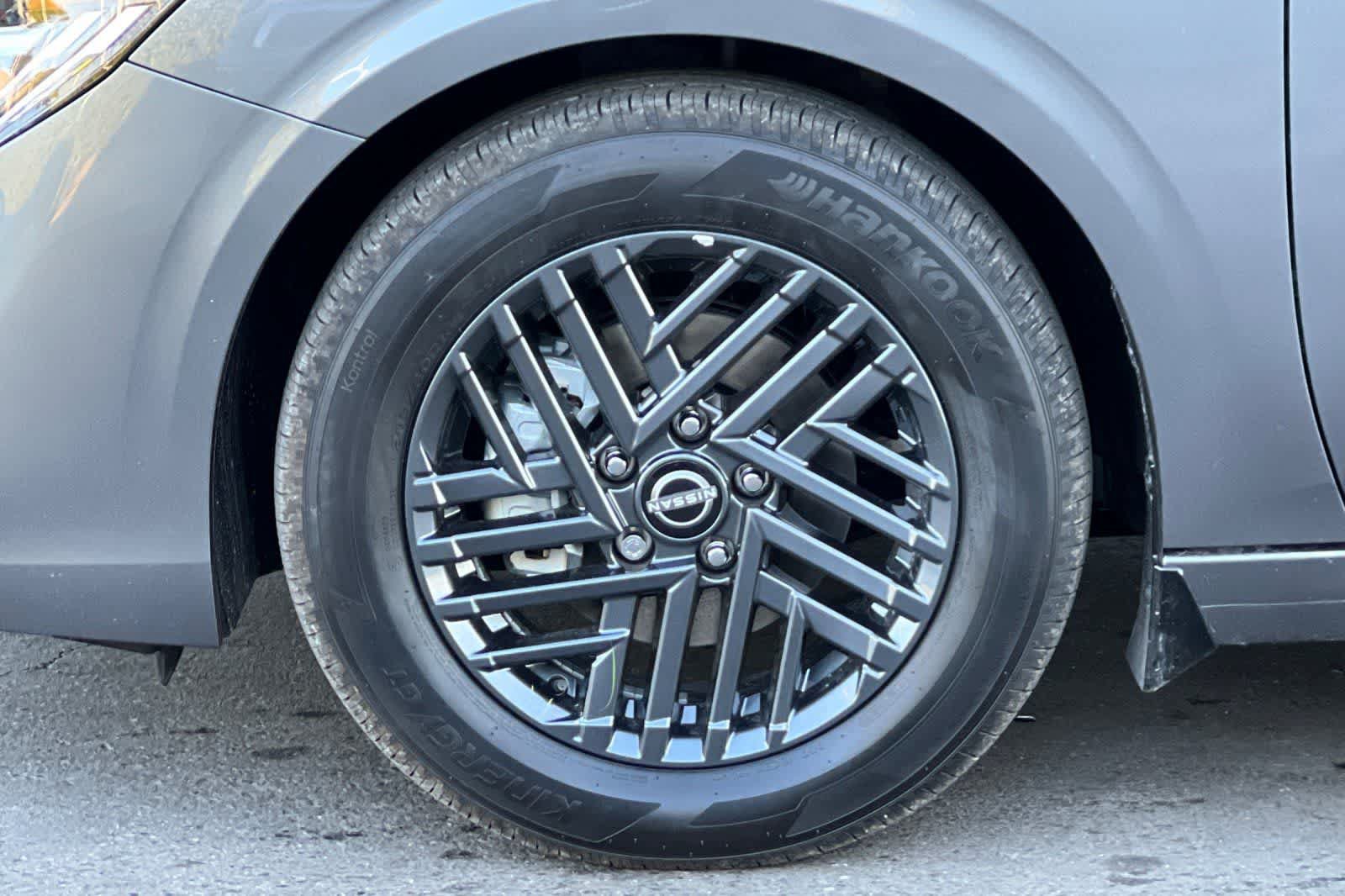 New 2026 Nissan Sentra SV w/ Floor Mat Package FWD image 32