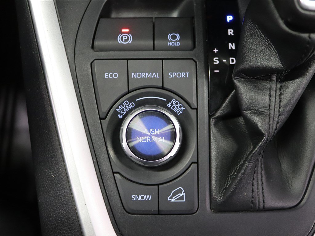 Used 2022 Toyota RAV4 Limited AWD/4WD image 26