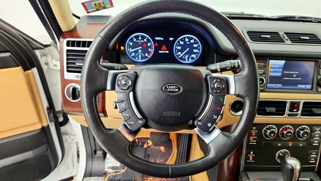 Used 2012 Land Rover Range Rover HSE AWD/4WD image 14