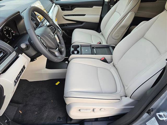 New 2026 Honda Odyssey Touring image 14