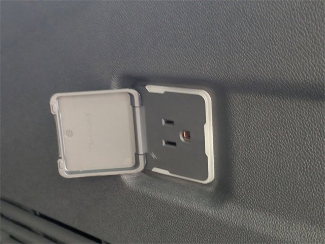 New 2026 Chevrolet Suburban LS image 32