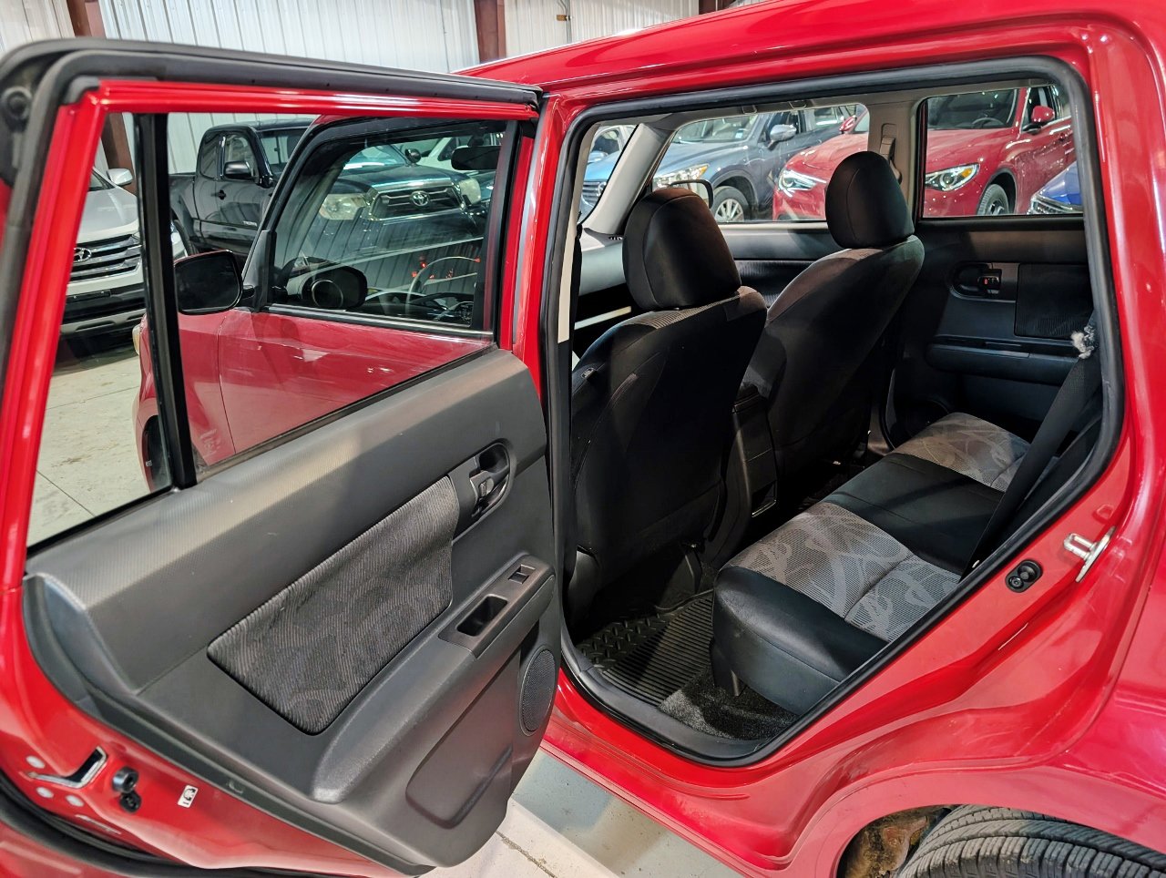 Used 2013 Scion xB image 17