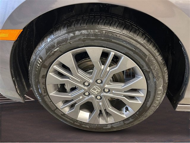 New 2026 Honda Odyssey Touring image 11