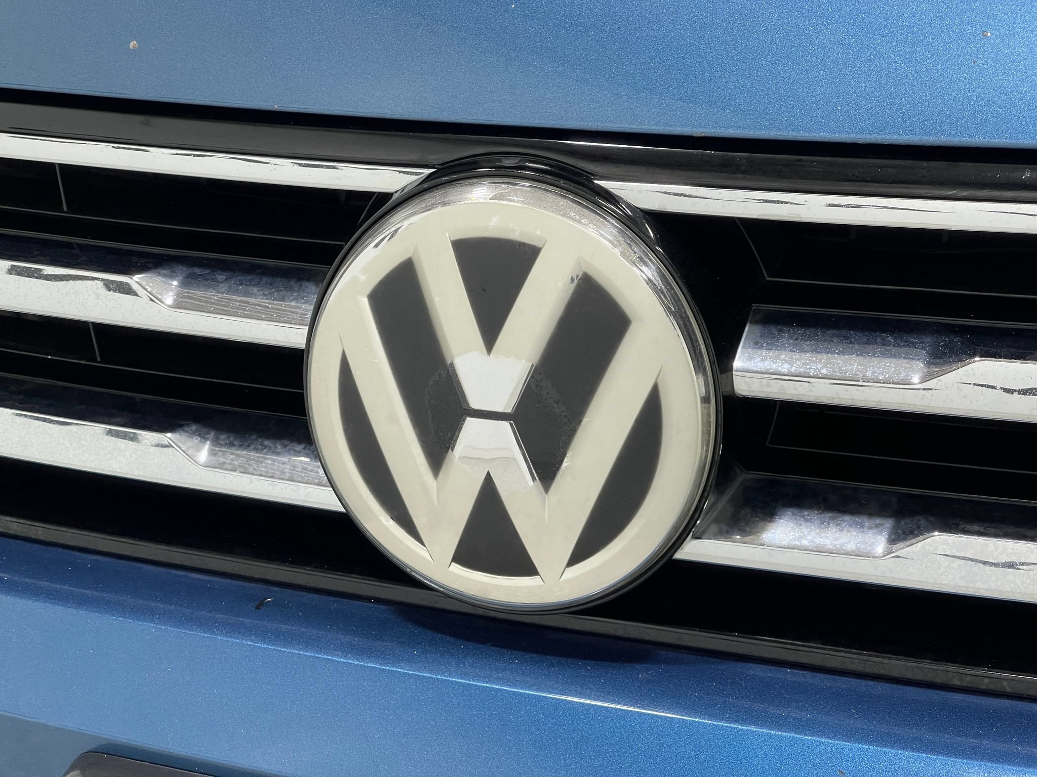 Used 2019 Volkswagen Tiguan SEL AWD/4WD image 37