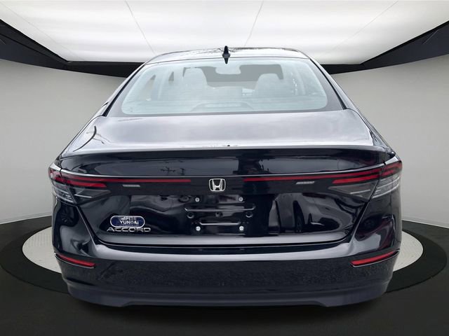 Used 2025 Honda Accord SE image 5