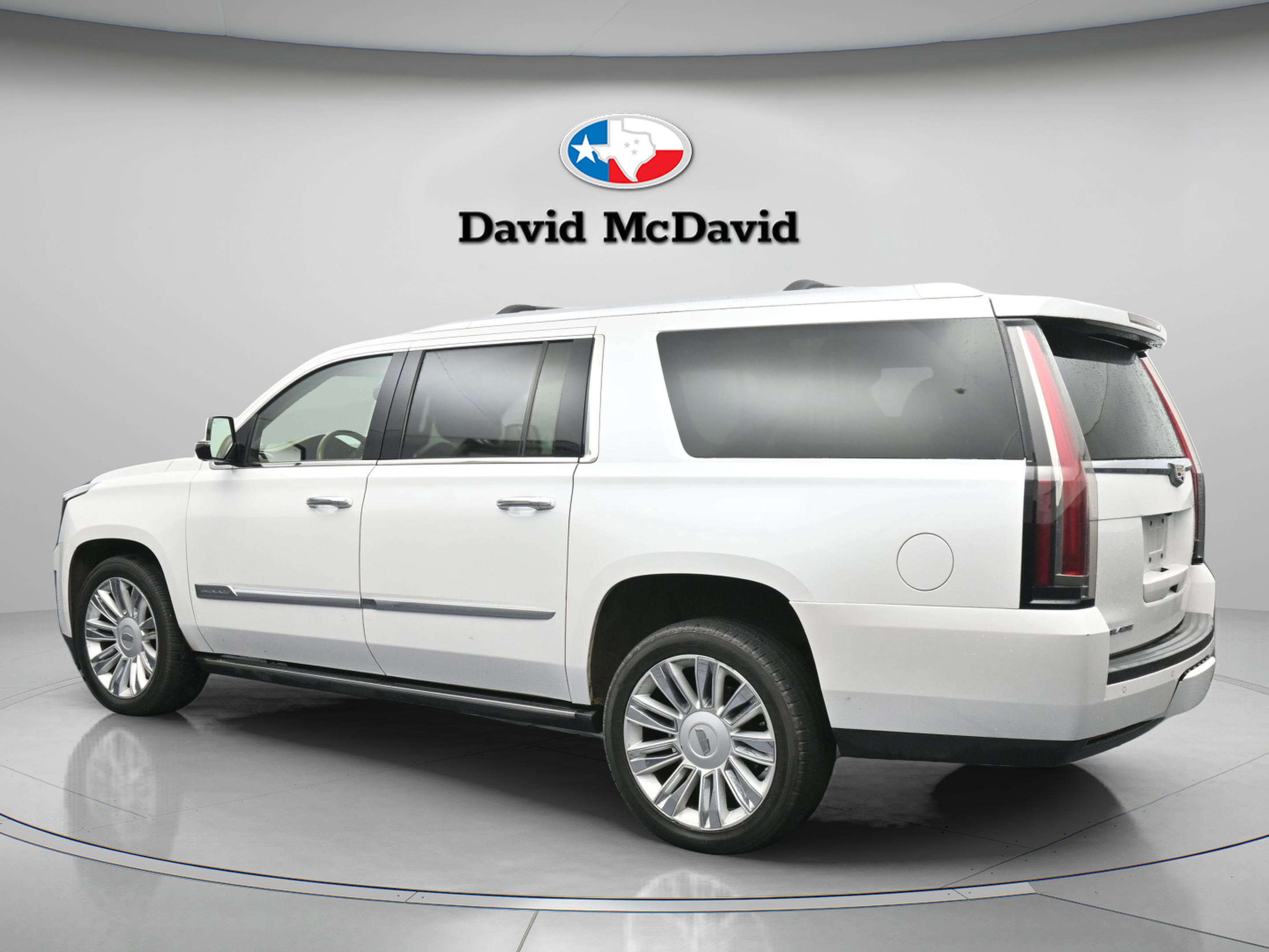 Used 2016 Cadillac Escalade ESV Platinum AWD/4WD image 6