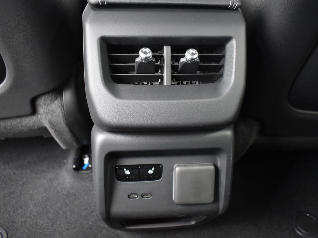 New 2026 Cadillac Optiq Sport 2 w/ LPO, Floor Liner Package image 31