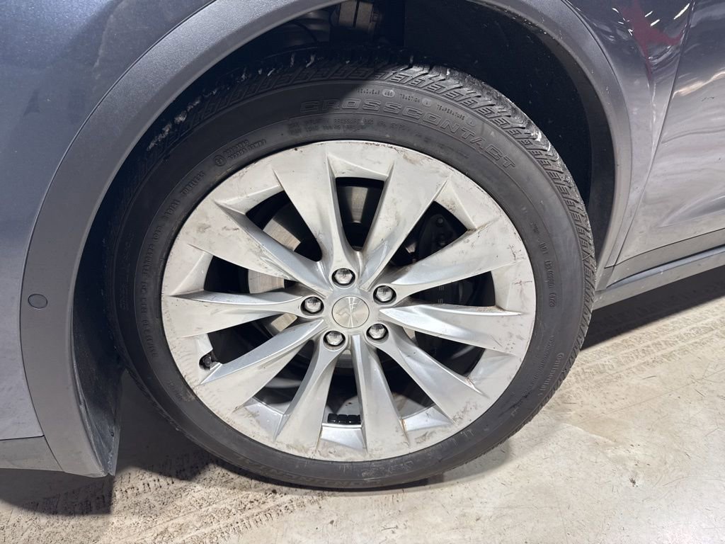 Used 2019 Tesla Model X Long Range image 2