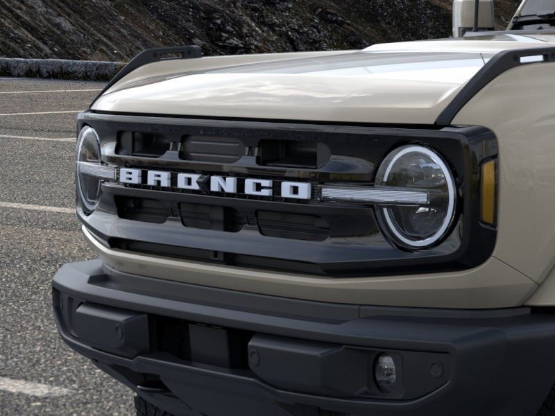 New 2026 Ford Bronco Outer Banks AWD/4WD image 19