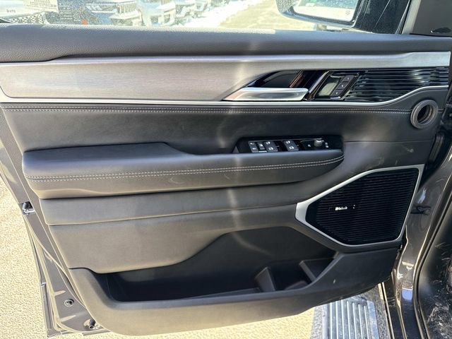 New 2026 Jeep Grand Wagoneer Limited w/ Premium Group II image 8