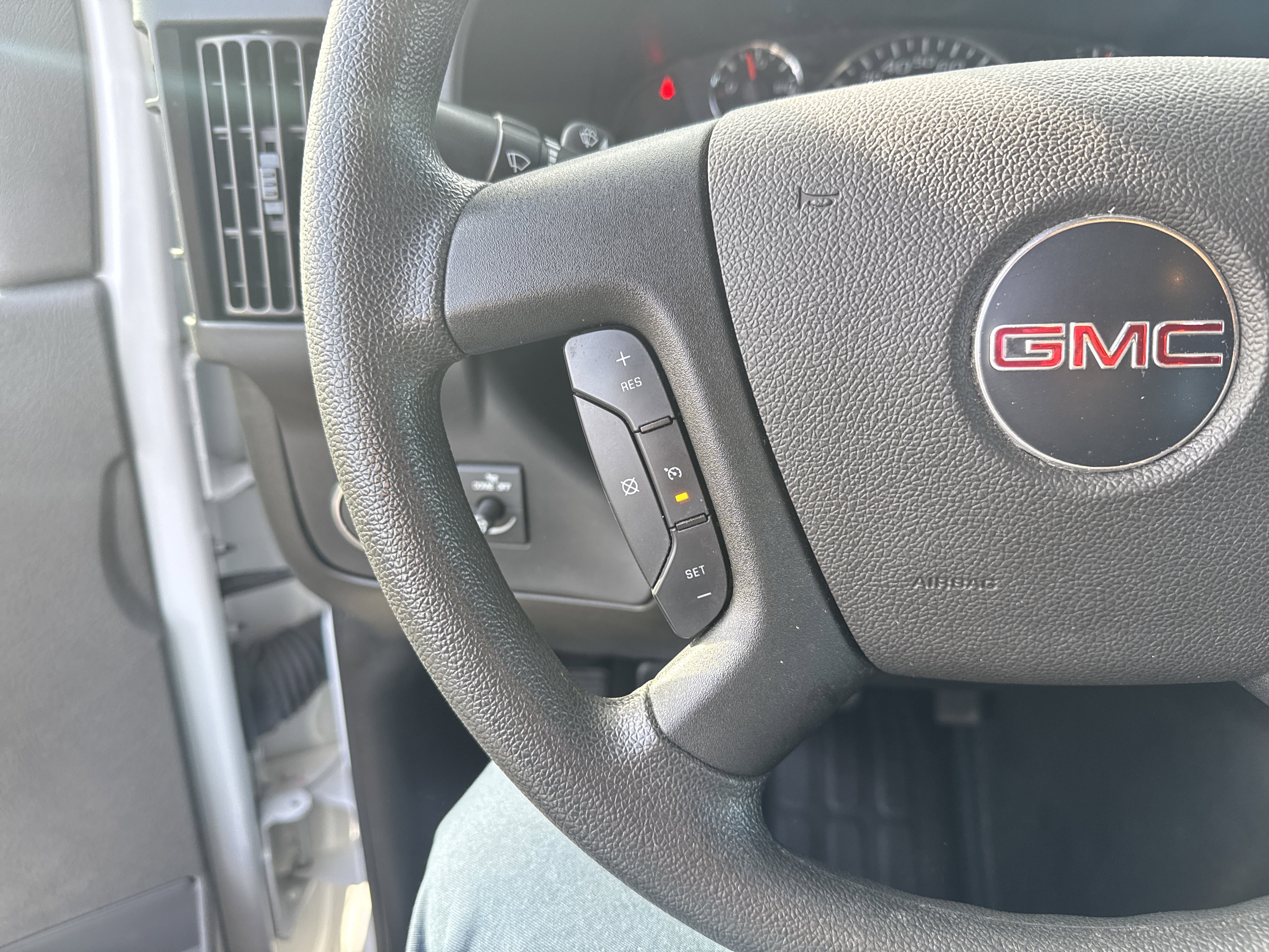Used 2023 GMC Savana 2500 w/ Driver Convenience Package image 18