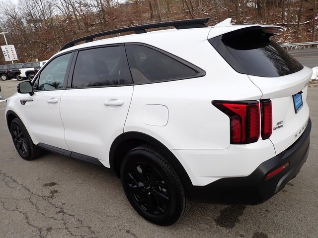 Used 2022 Kia Sorento S image 8
