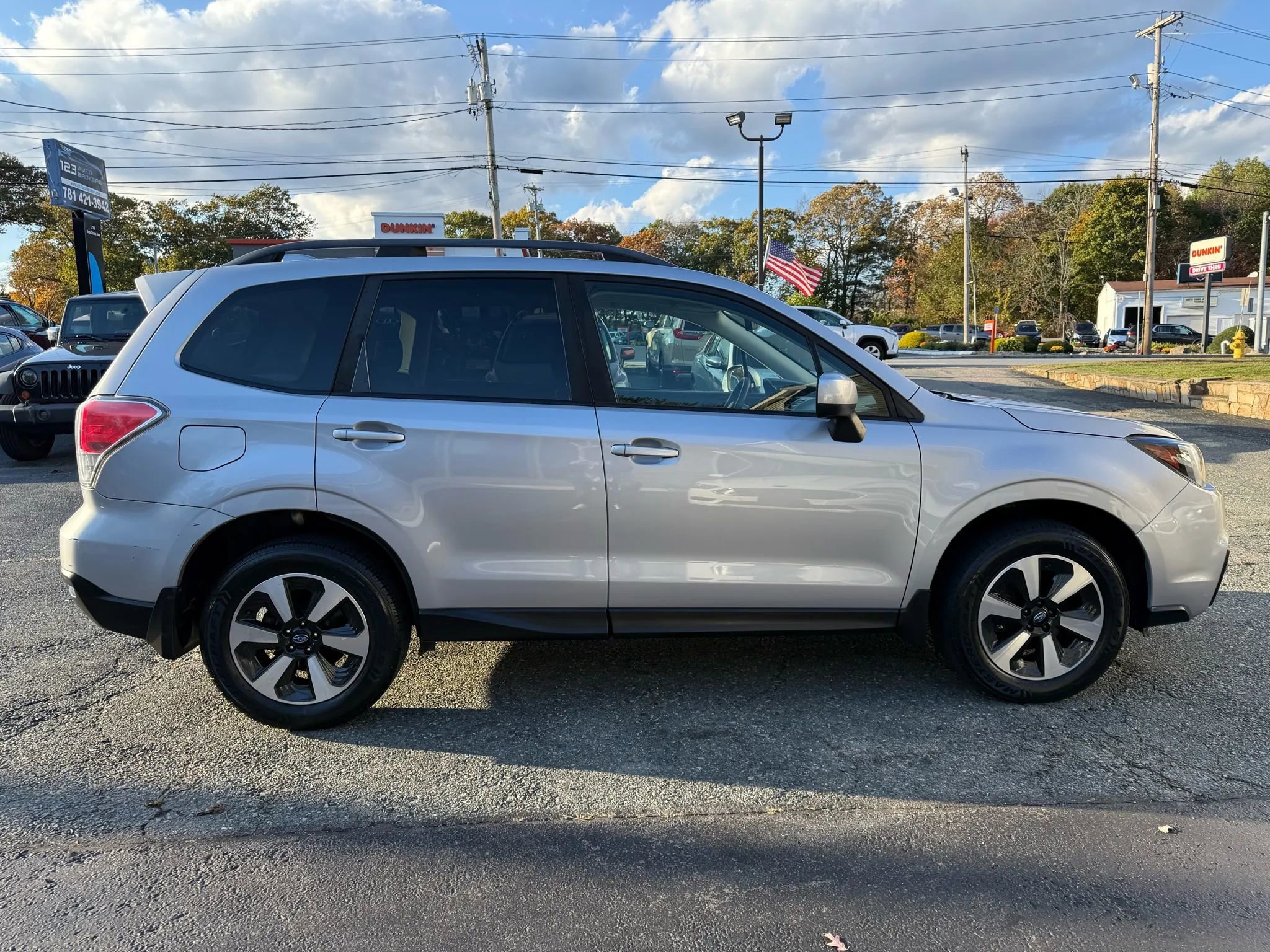 Used 2017 Subaru Forester 2.5i Premium w/ All-Weather Package image 8