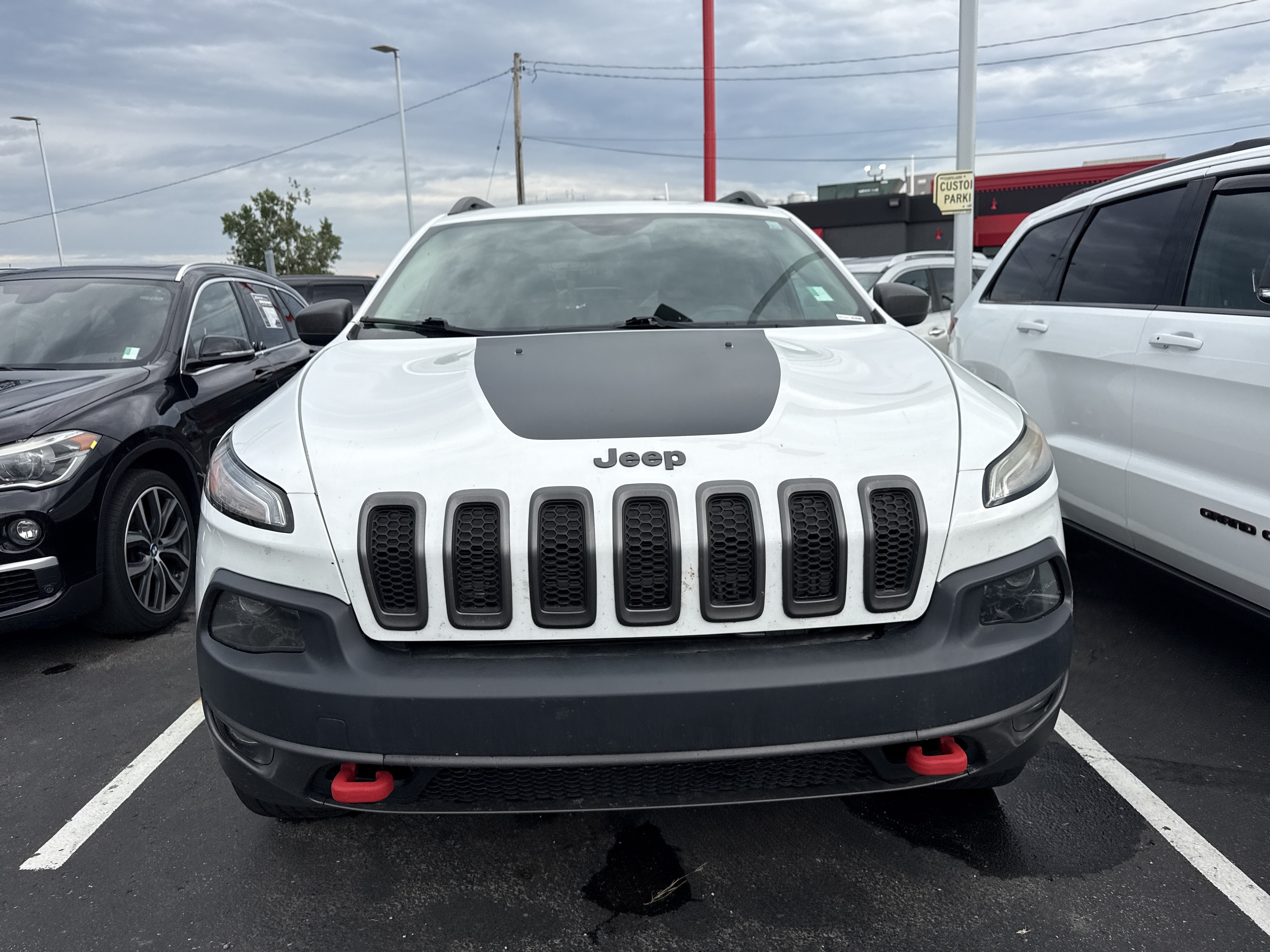 Used 2014 Jeep Cherokee Trailhawk w/ Leather Interior Group AWD/4WD image 7