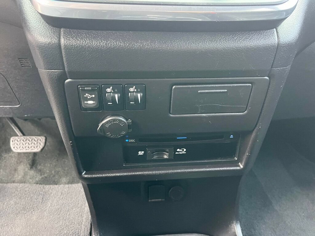 Used 2016 Toyota Sienna SE Premium FWD image 33
