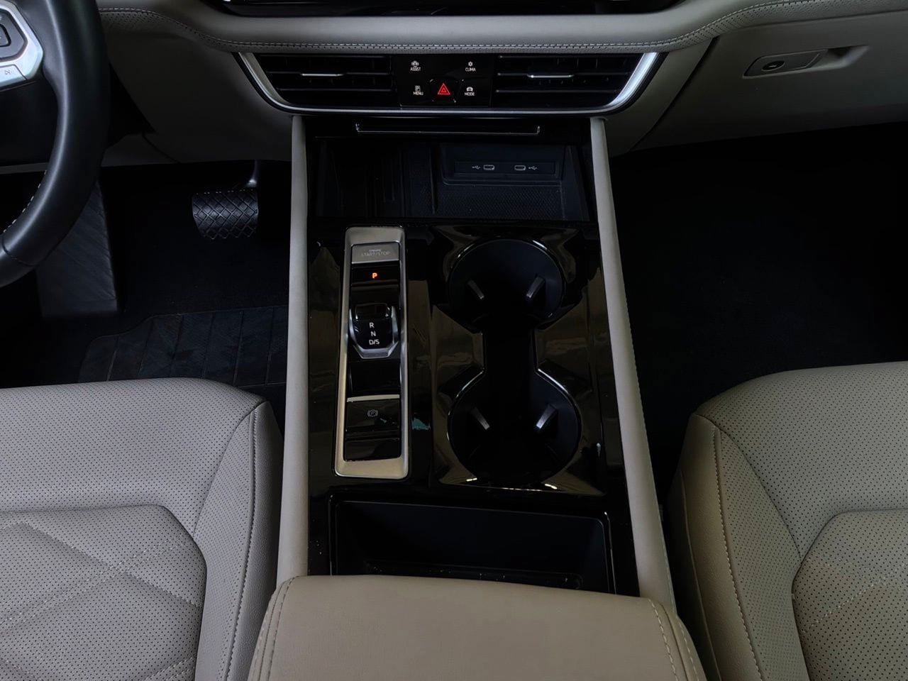 Used 2026 Volkswagen Atlas SE FWD image 16