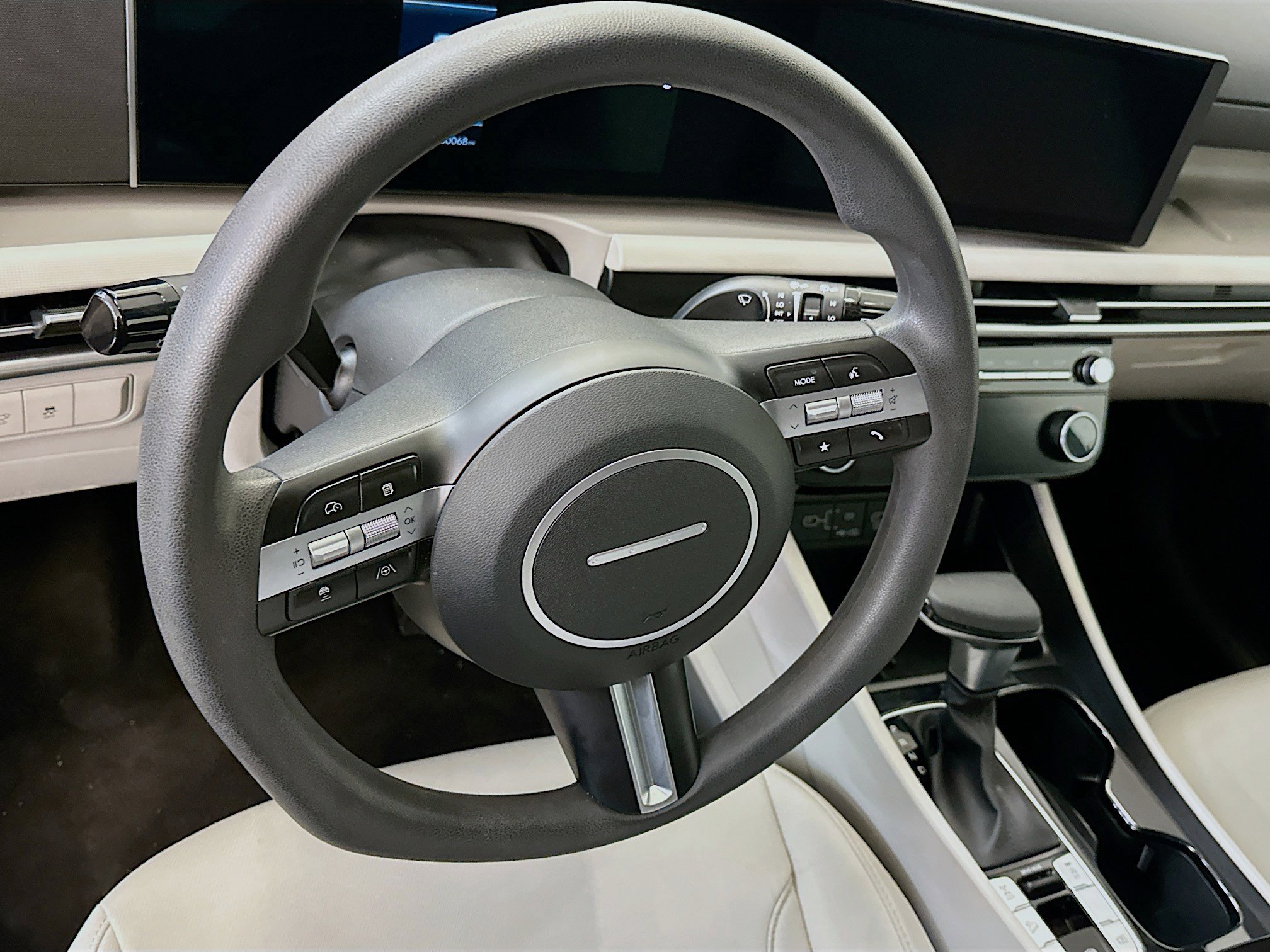 Used 2025 Hyundai Tucson SEL image 18