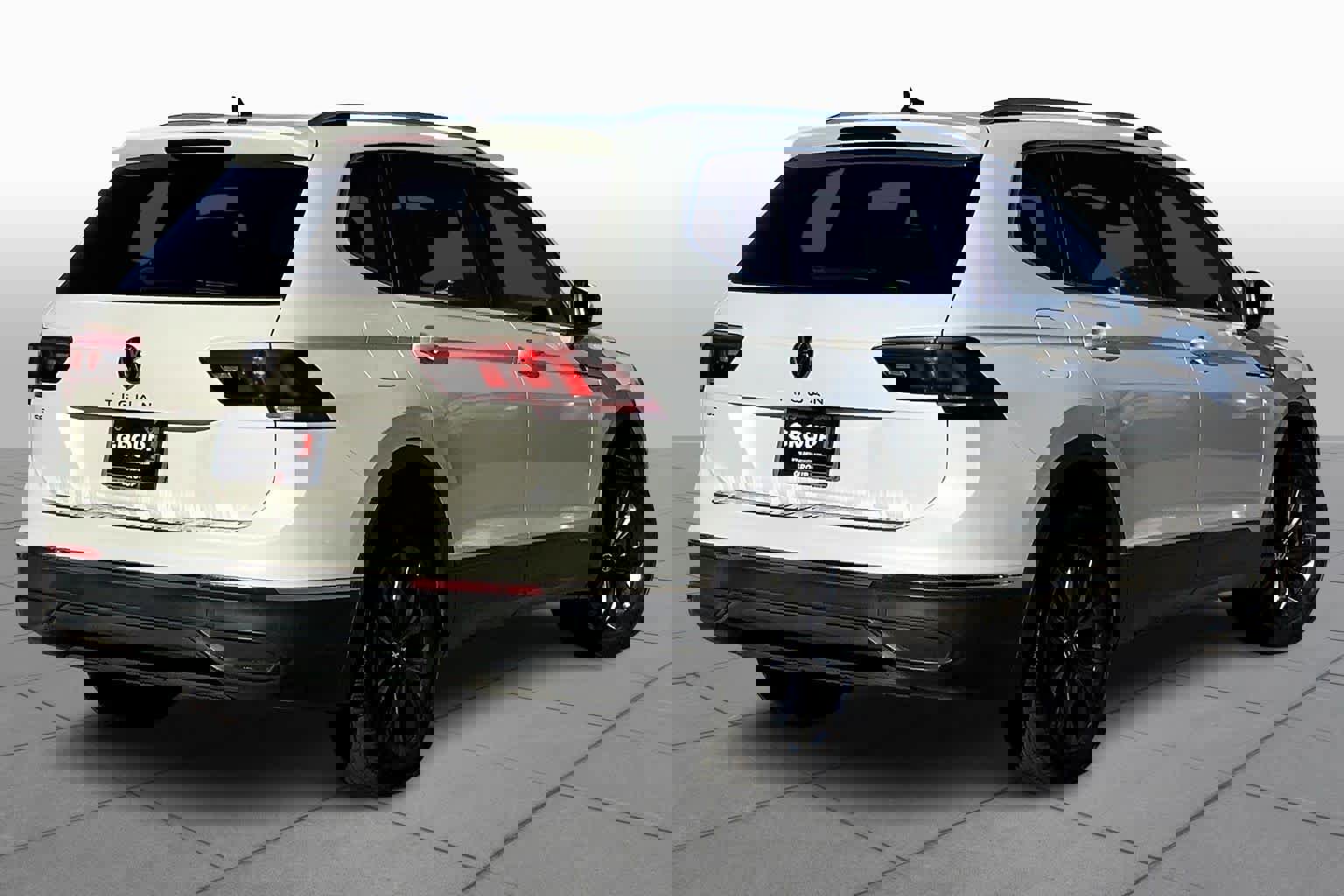 Used 2023 Volkswagen Tiguan SE image 12