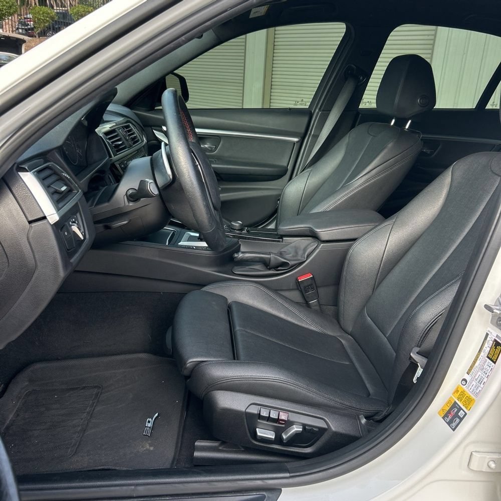Used 2018 BMW 330e RWD image 5