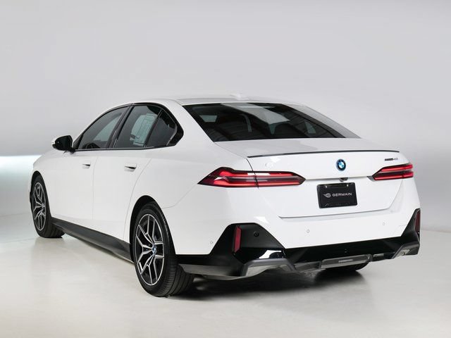 Used 2024 BMW i5 eDrive40i w/ M Sport Package RWD image 33