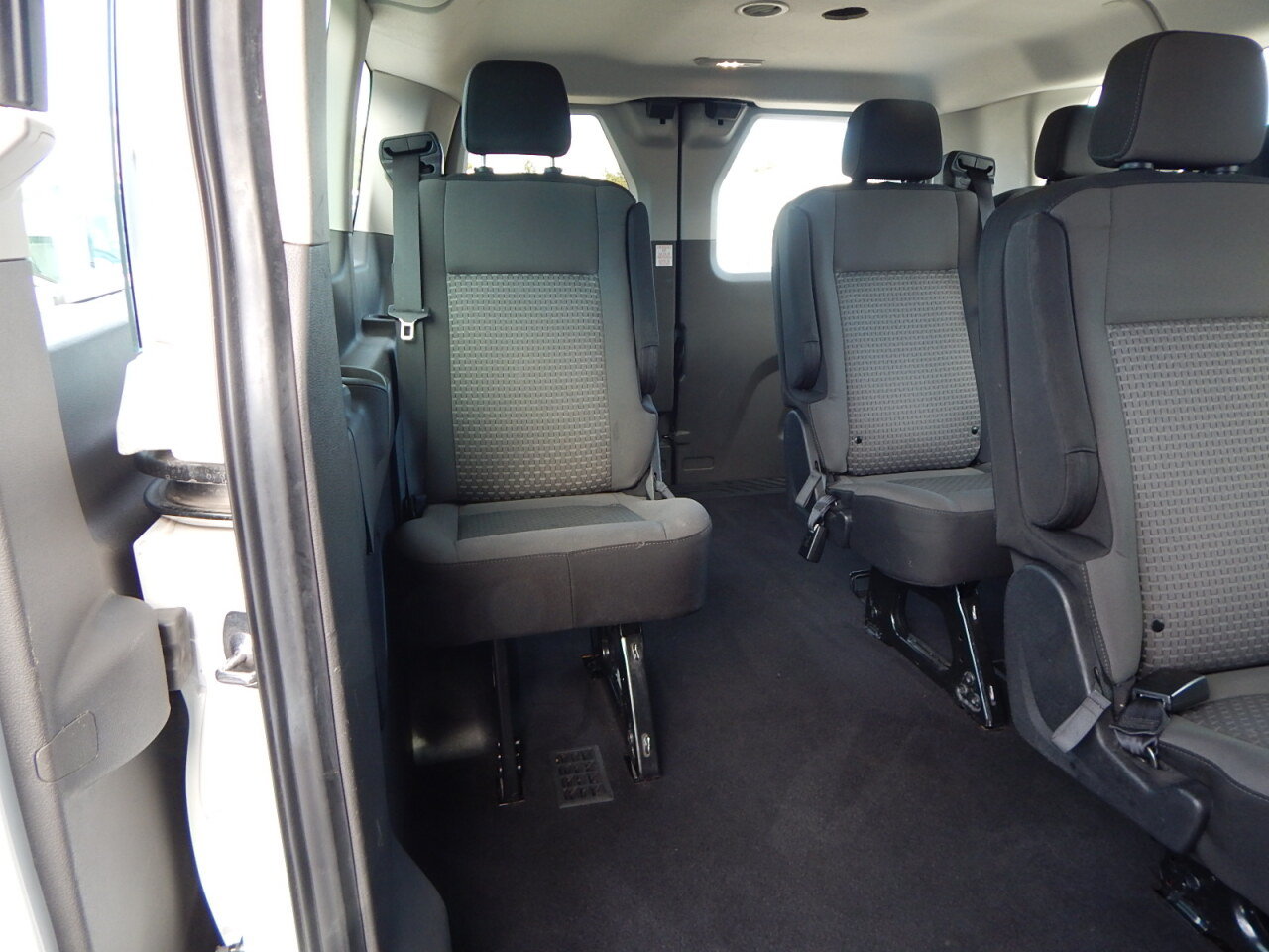 Used 2024 Ford Transit 350 XLT RWD image 15