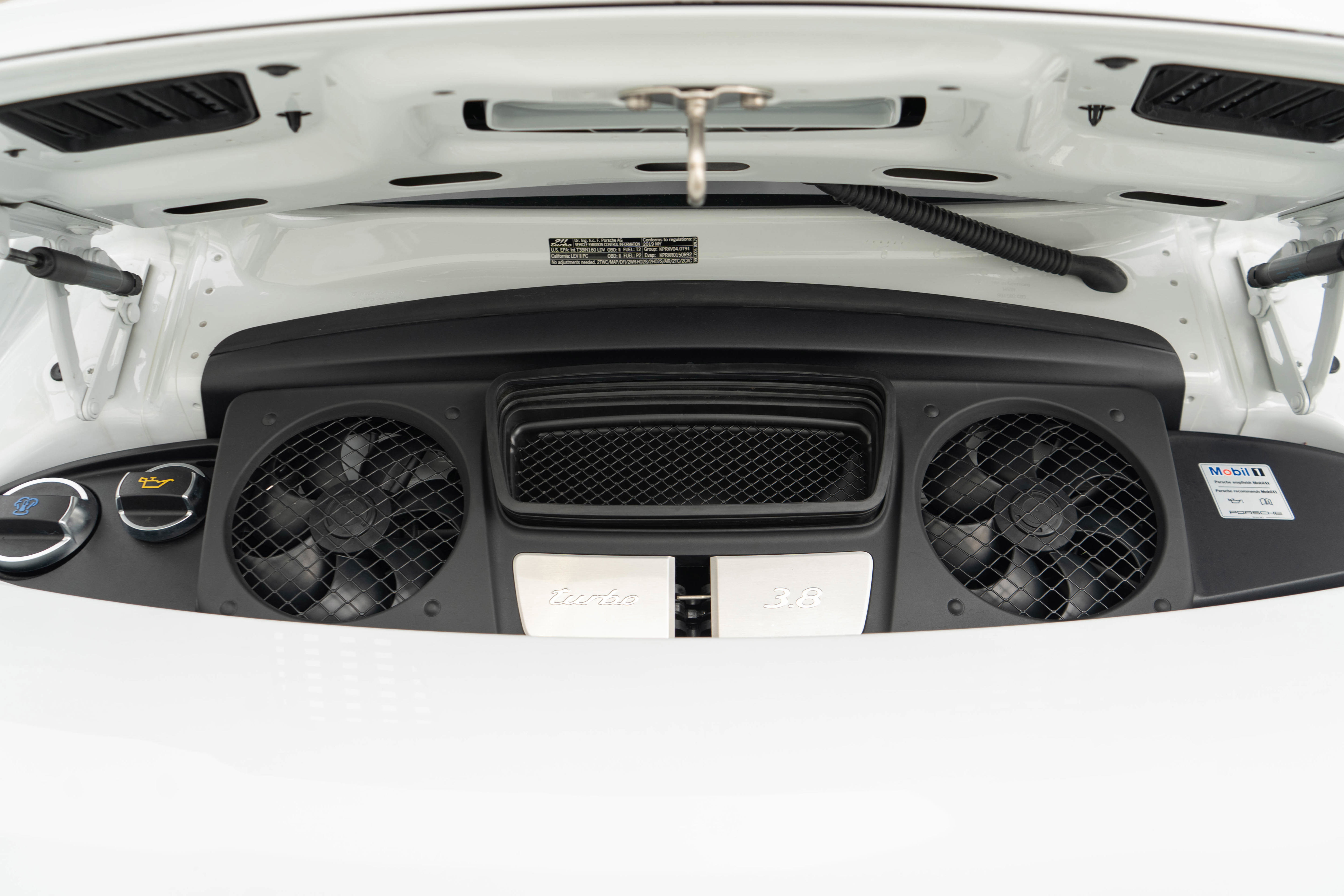 Used 2019 Porsche 911 Turbo AWD/4WD image 29