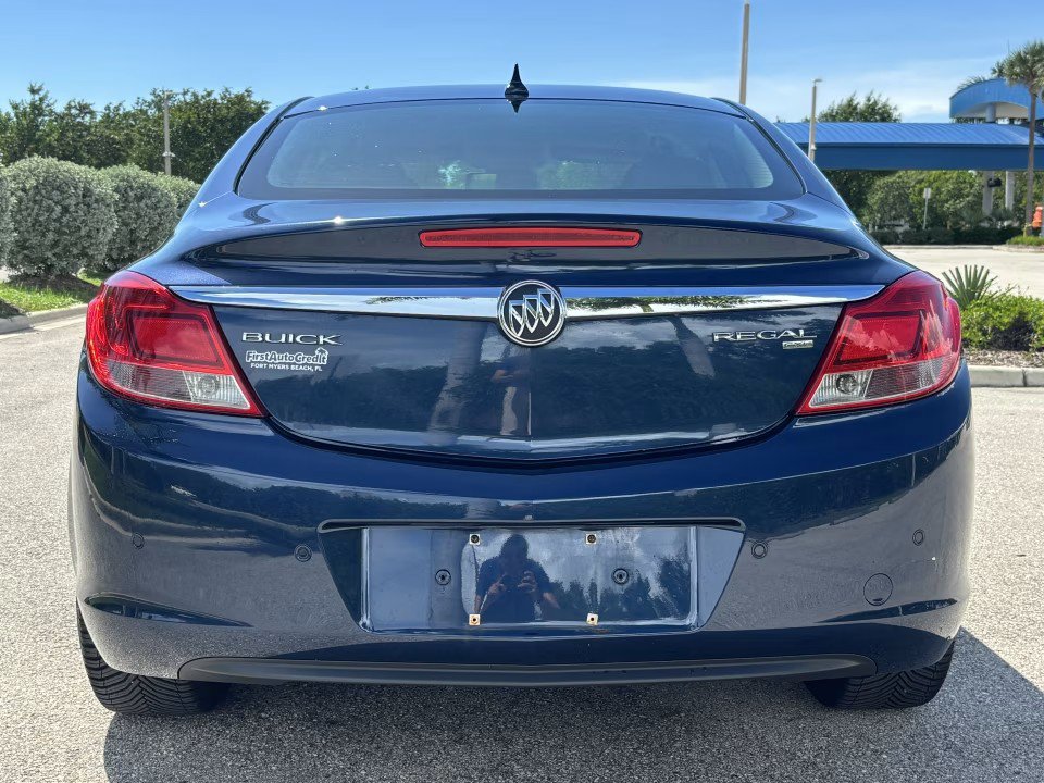 Used 2011 Buick Regal CXL w/ RL3 Preferred Equipment Group FWD image 7