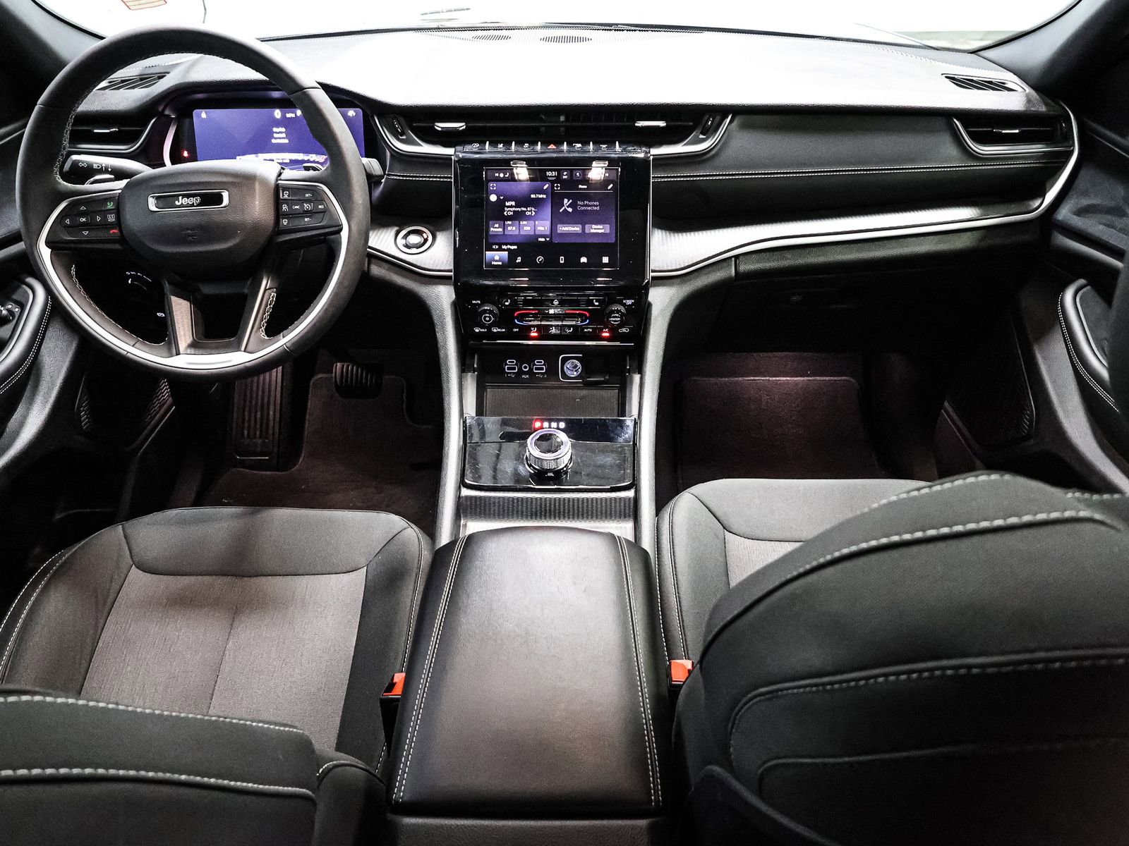 Used 2024 Jeep Grand Cherokee Laredo X w/ Luxury Tech Group I image 24