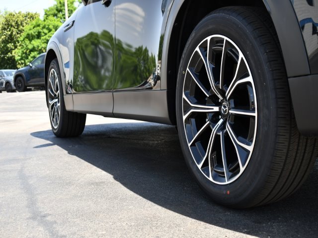 New 2025 MAZDA CX-70 Plug-In Hybrid w/ Premium Pkg image 10