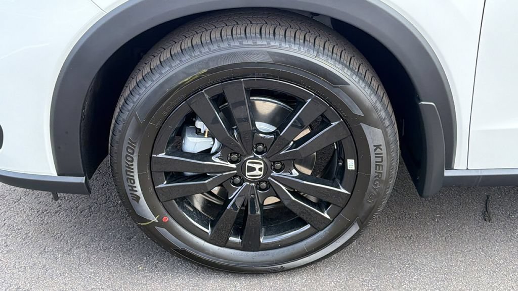 New 2026 Honda HR-V Sport image 9