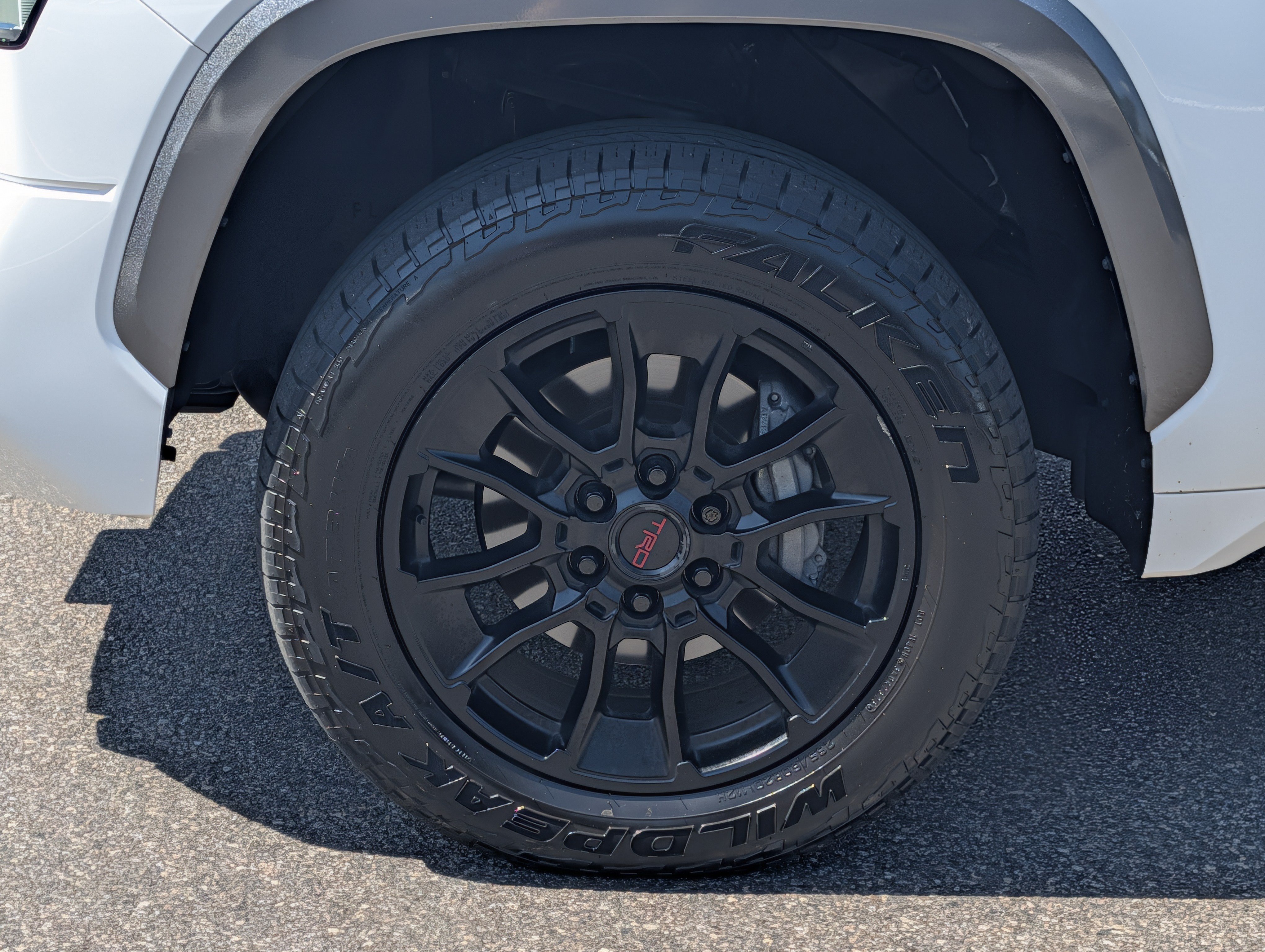 Used 2024 Toyota Tundra Limited AWD/4WD image 15