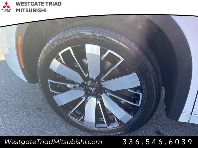 New 2026 Mitsubishi Outlander SEL FWD image 4